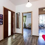 Center Big Family With Garden View