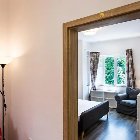 Center Big Family With Garden View Apartman