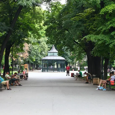 Apartman Center Big Family With Garden View *