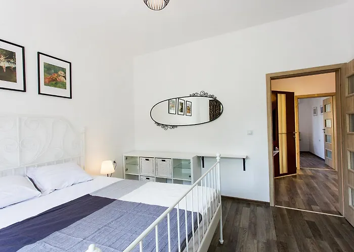 Center Big Family With Garden View Appartement